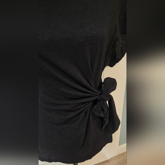 Elegant White Tie-Front Women's Top - Picture 3 of 3